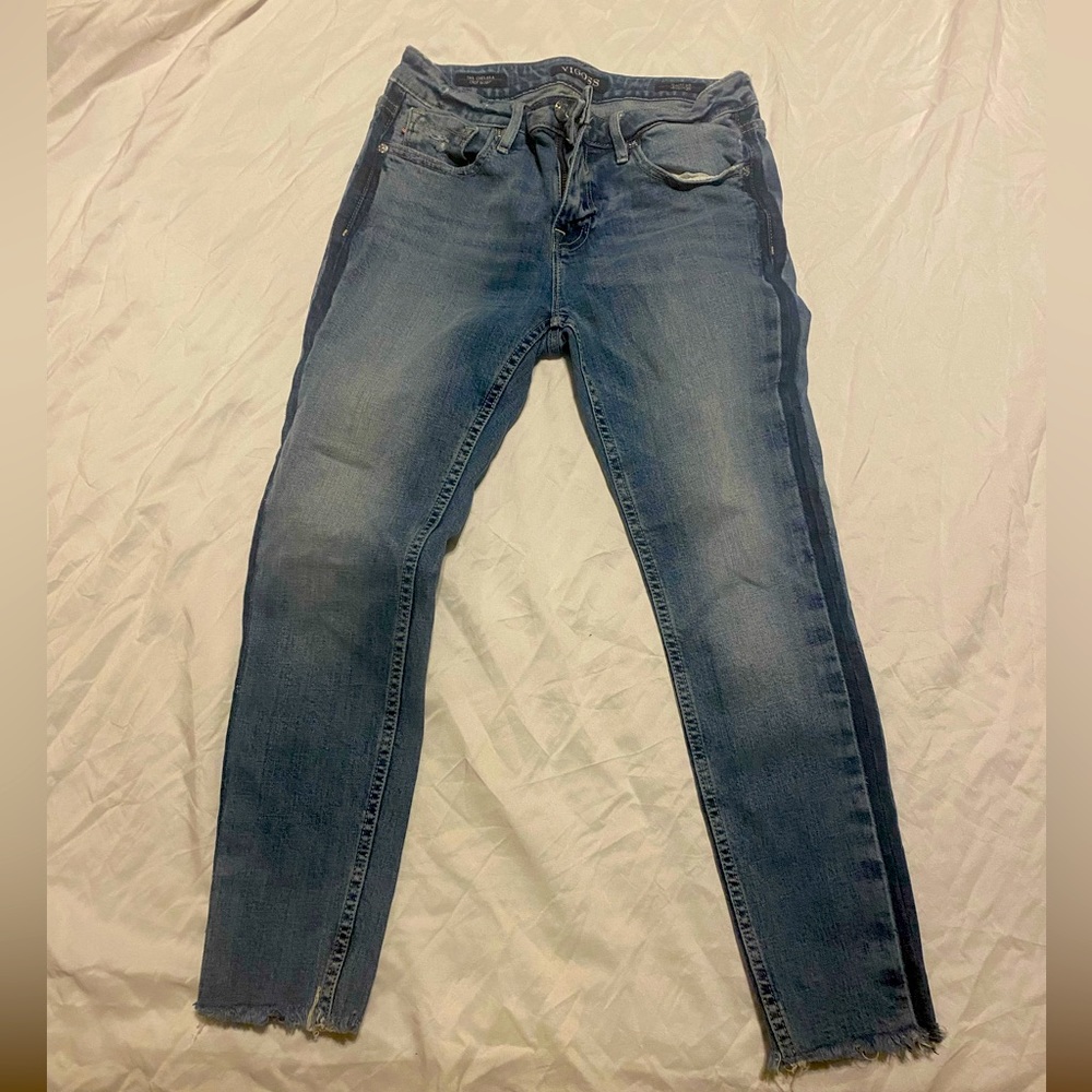 VIGOSS Jeans- cut at ankle with tattered hems
